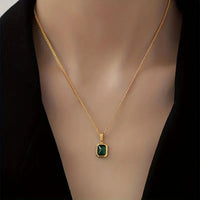 EMERALD GEMSTONE CHAIN A minha loja