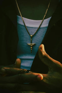 KRUCIFIX CHAIN | GOLD Allure