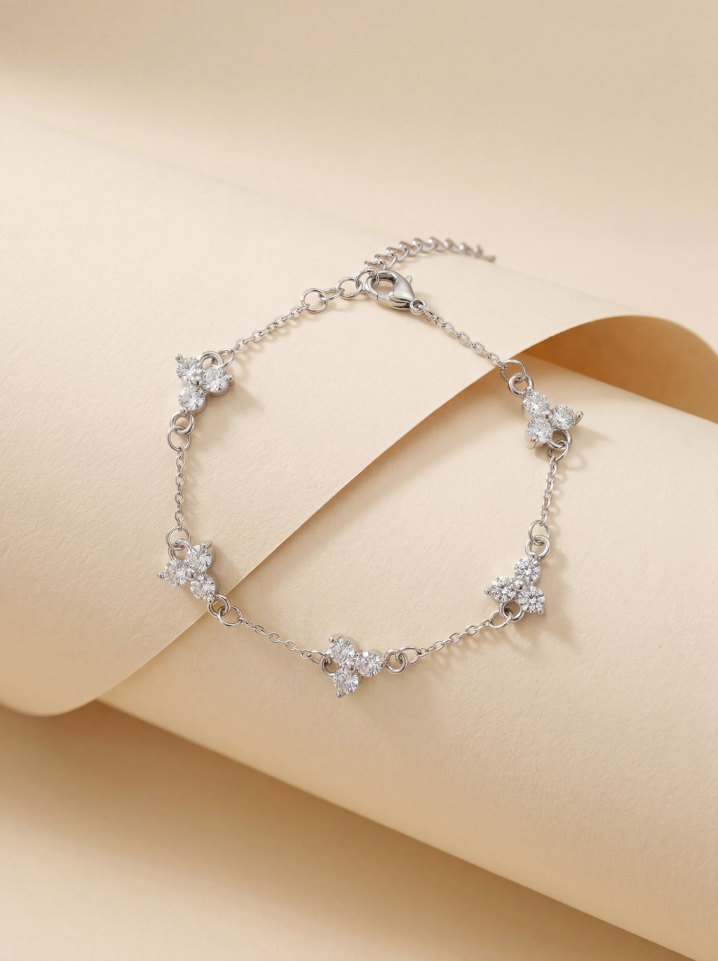 CRYSTAL CLOVER BRACELET | Stainless Steel