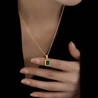 EMERALD GEMSTONE CHAIN A minha loja